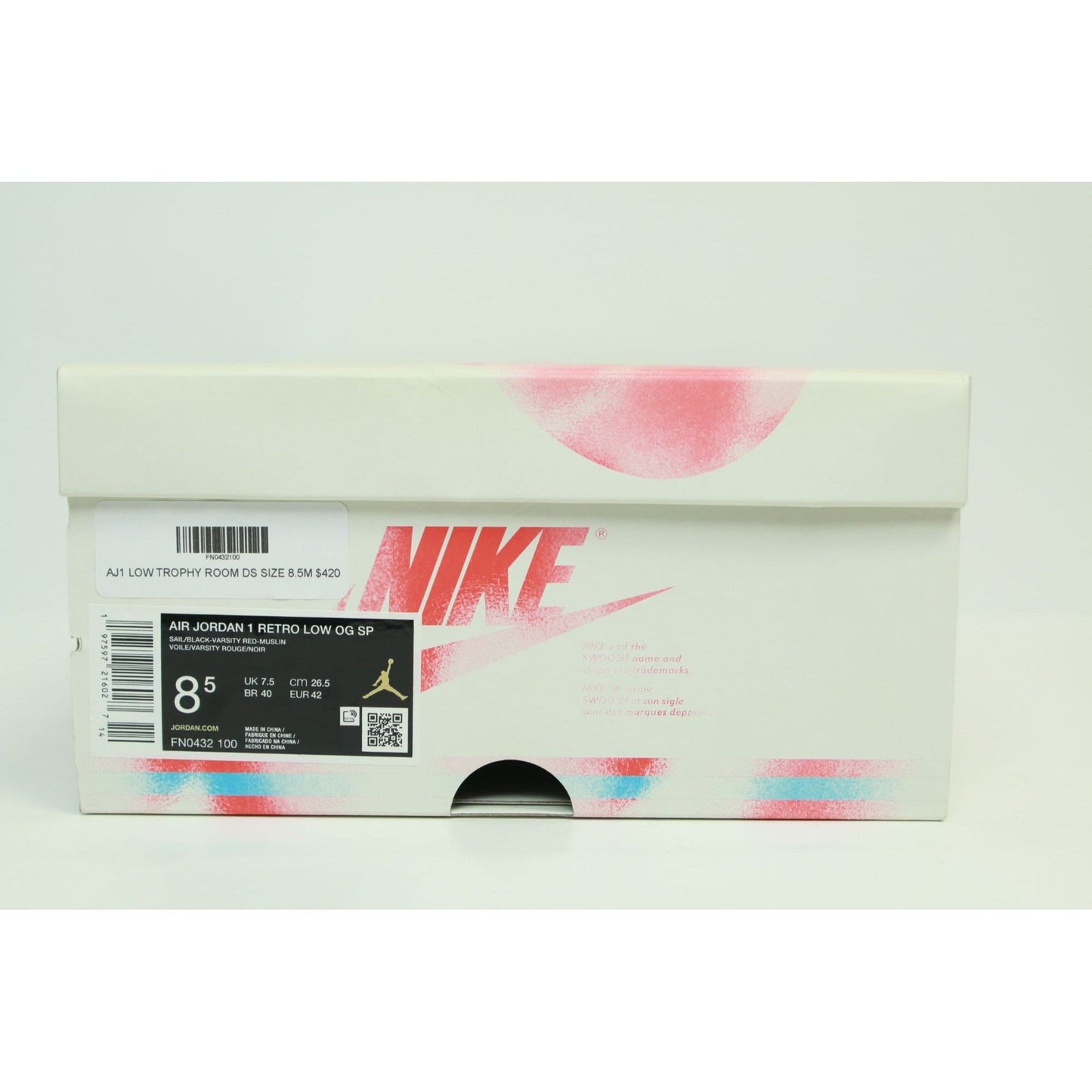 AJ1 LOW TROPHY ROOM DS SIZE 8.5M