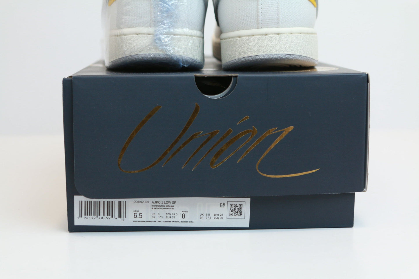UNION AJKO LOW WHITE NEATRAL DS SIZE 6.5Y