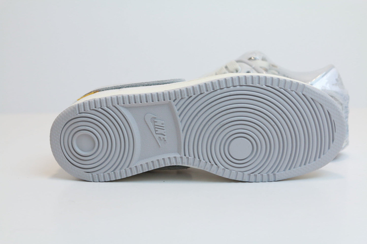 UNION AJKO LOW WHITE NEATRAL DS SIZE 6.5Y