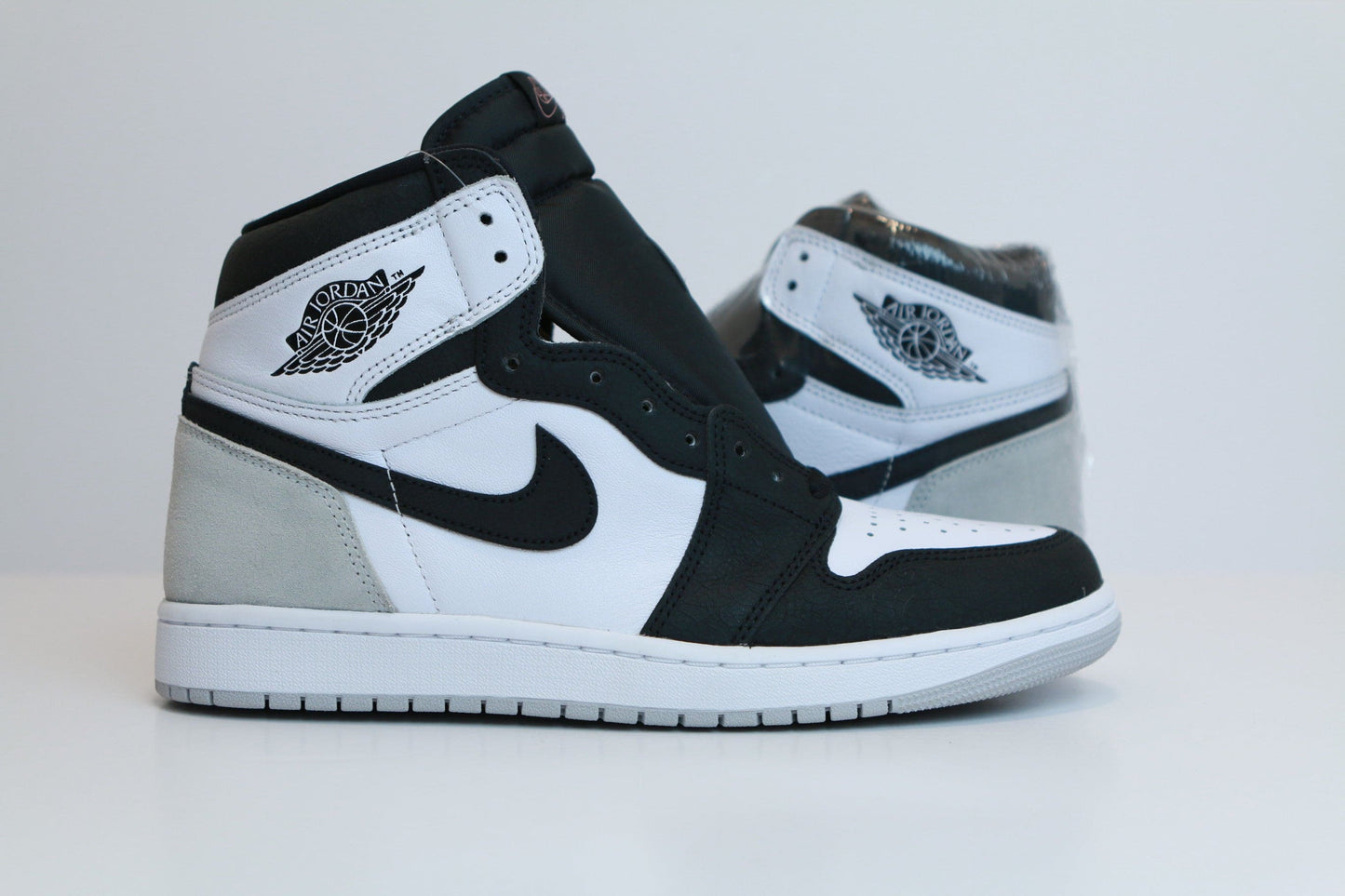AJ1 HIGH BLEACHED CORAL DS SIZE 12M