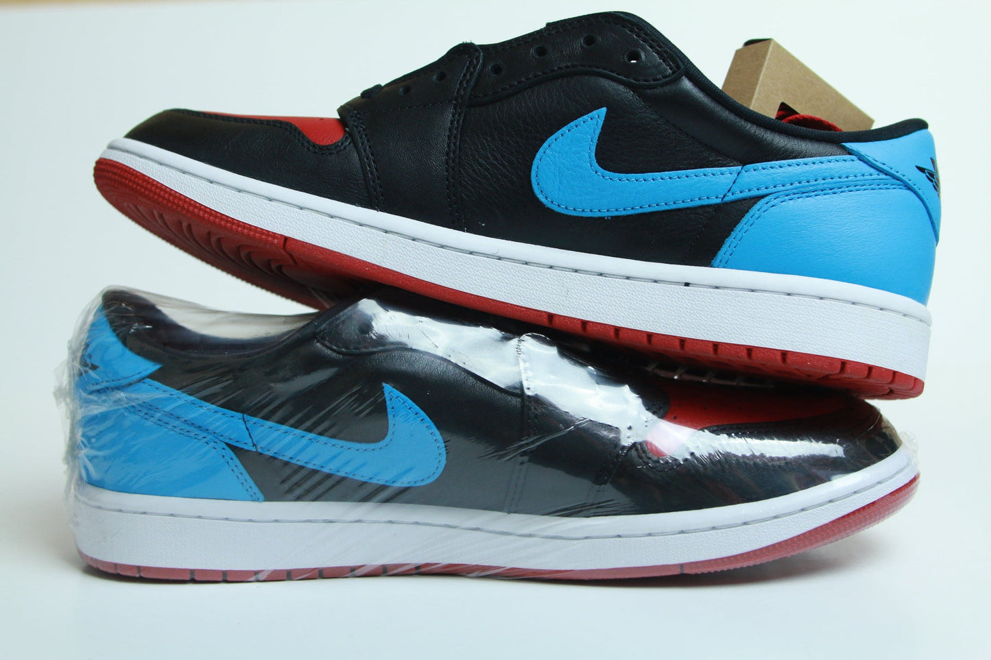 AJ1 LOW UNC TO CHI DS SIZE 12W/10.5M