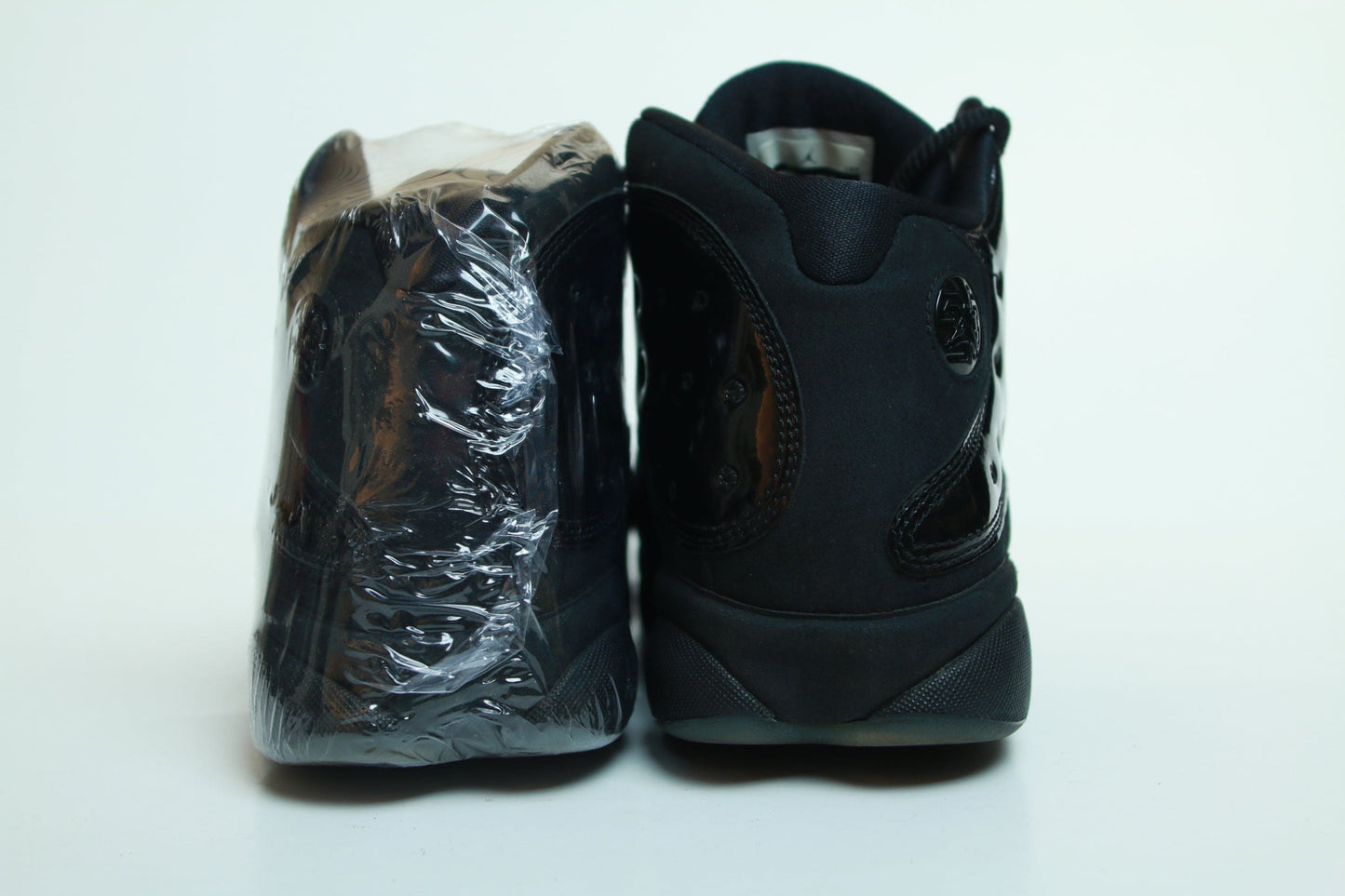 AJ13 CAP&GOWN USED SIZE 8.5M