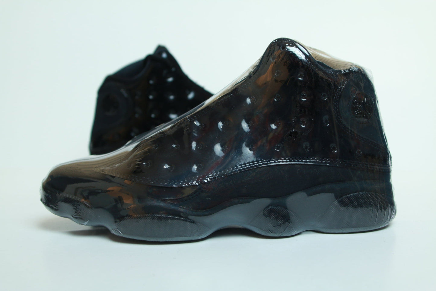 AJ13 CAP&GOWN USED SIZE 8.5M