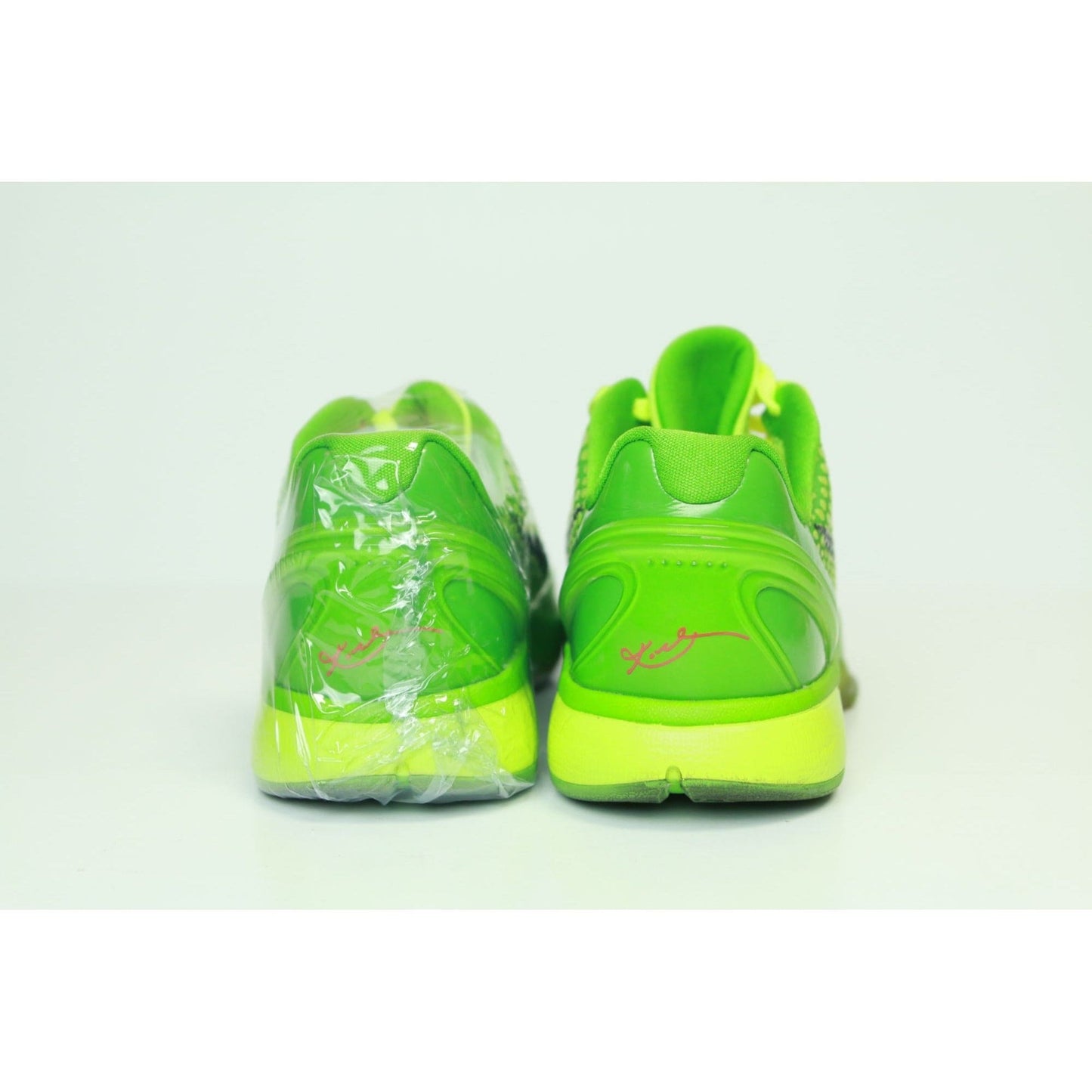 KOBE 6 GRINCHES 2010 NO BOX 5.5Y