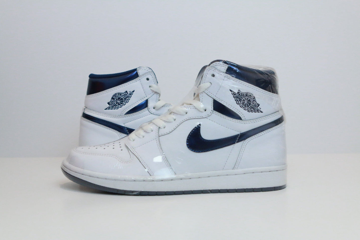 AJ1 NAVY METALLIC USED SIZE 8.5M