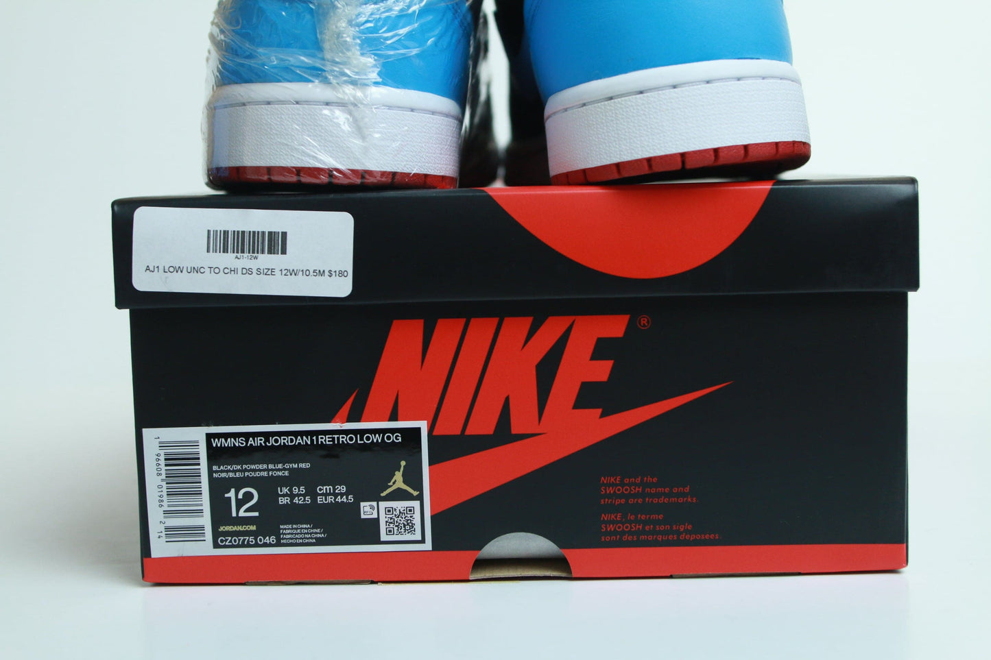 AJ1 LOW UNC TO CHI DS SIZE 12W/10.5M