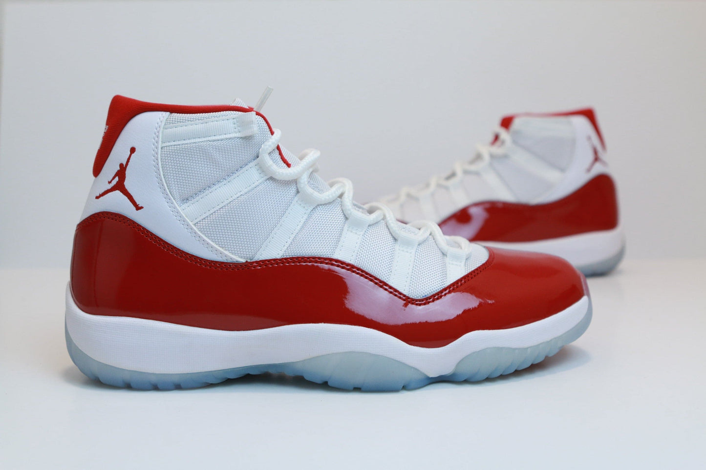 AJ11 CHERRY DS