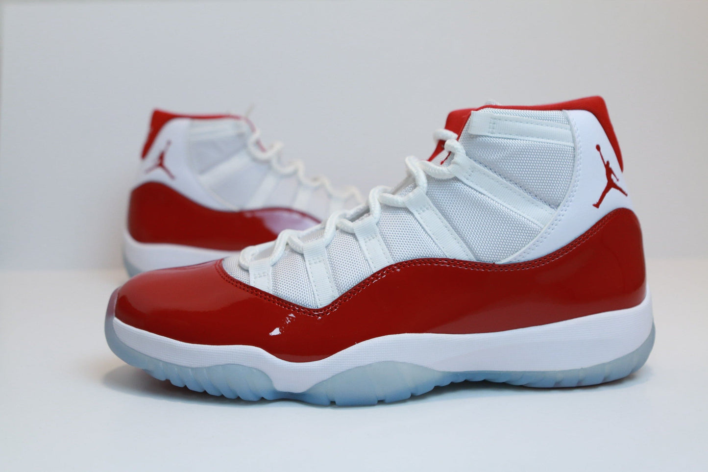 AJ11 CHERRY DS