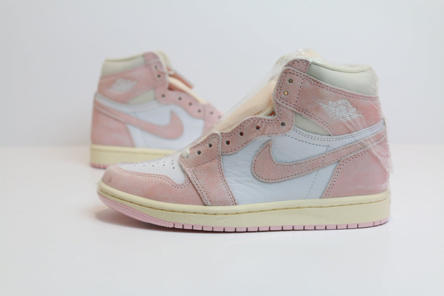 AJ1 WASHED PINK DS SIZE 6W